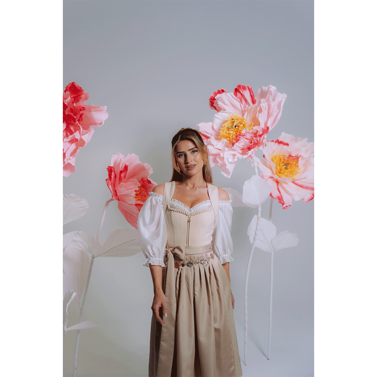 Anna von Klinski x Krüger Dirndl Liora 70cm Kollektion 2026