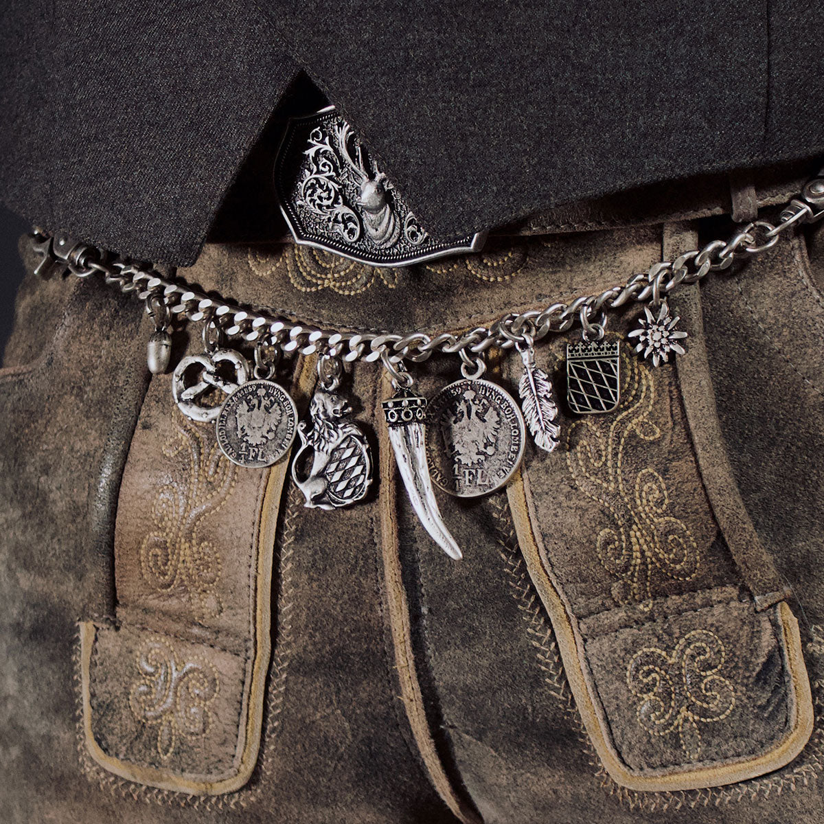 Datschi Trachten Charivari 1 Reihig 9 Anhänger - Datschi Trachten