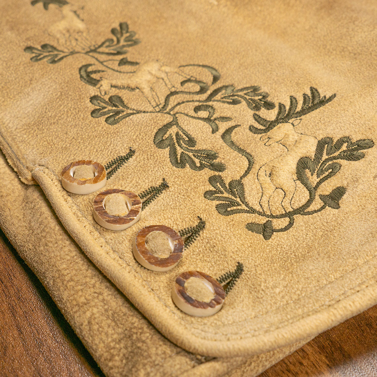 Datschi Trachten Hirsch Lederhose sämisch gegerbt - Wildleben - Datschi Trachten