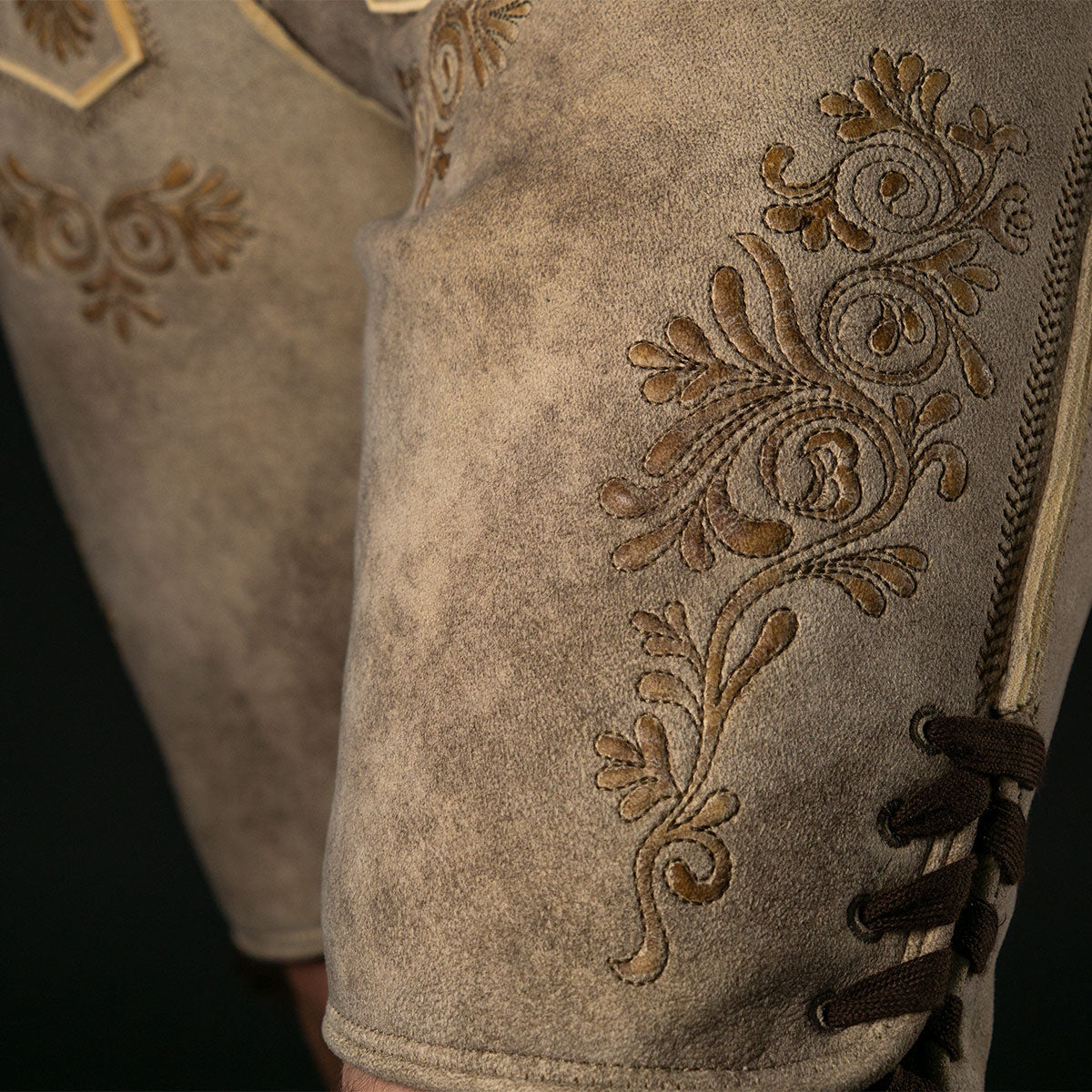 Beckert Hirsch Lederhose Metternich Manufaktur Esche Braun - Datschi Trachten