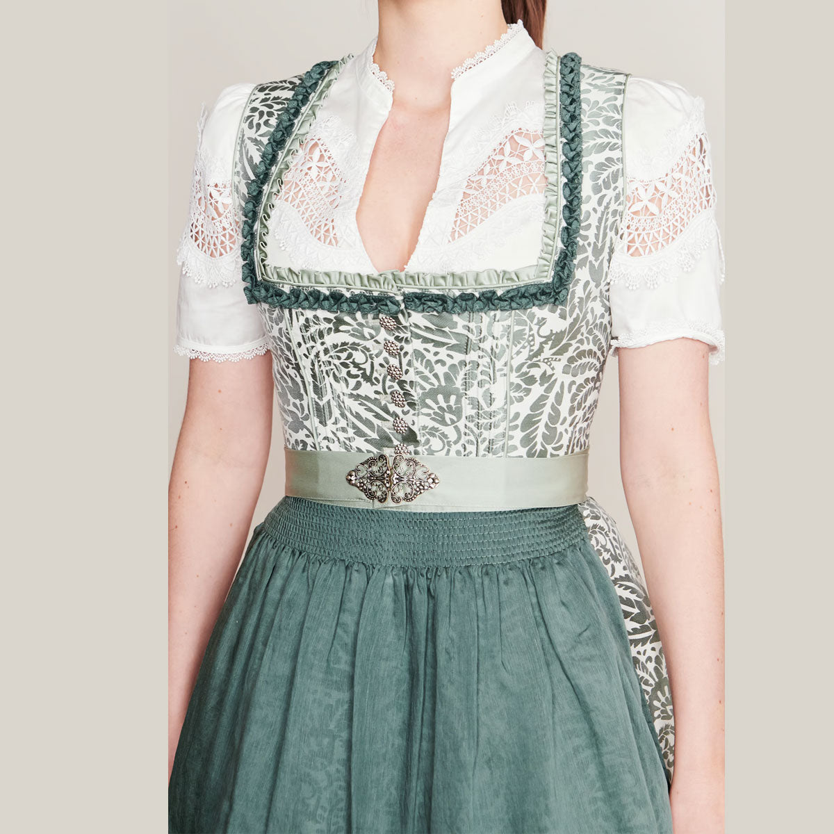 Krüger Dirndl Fritza Schilf Froschgoscherl 70cm