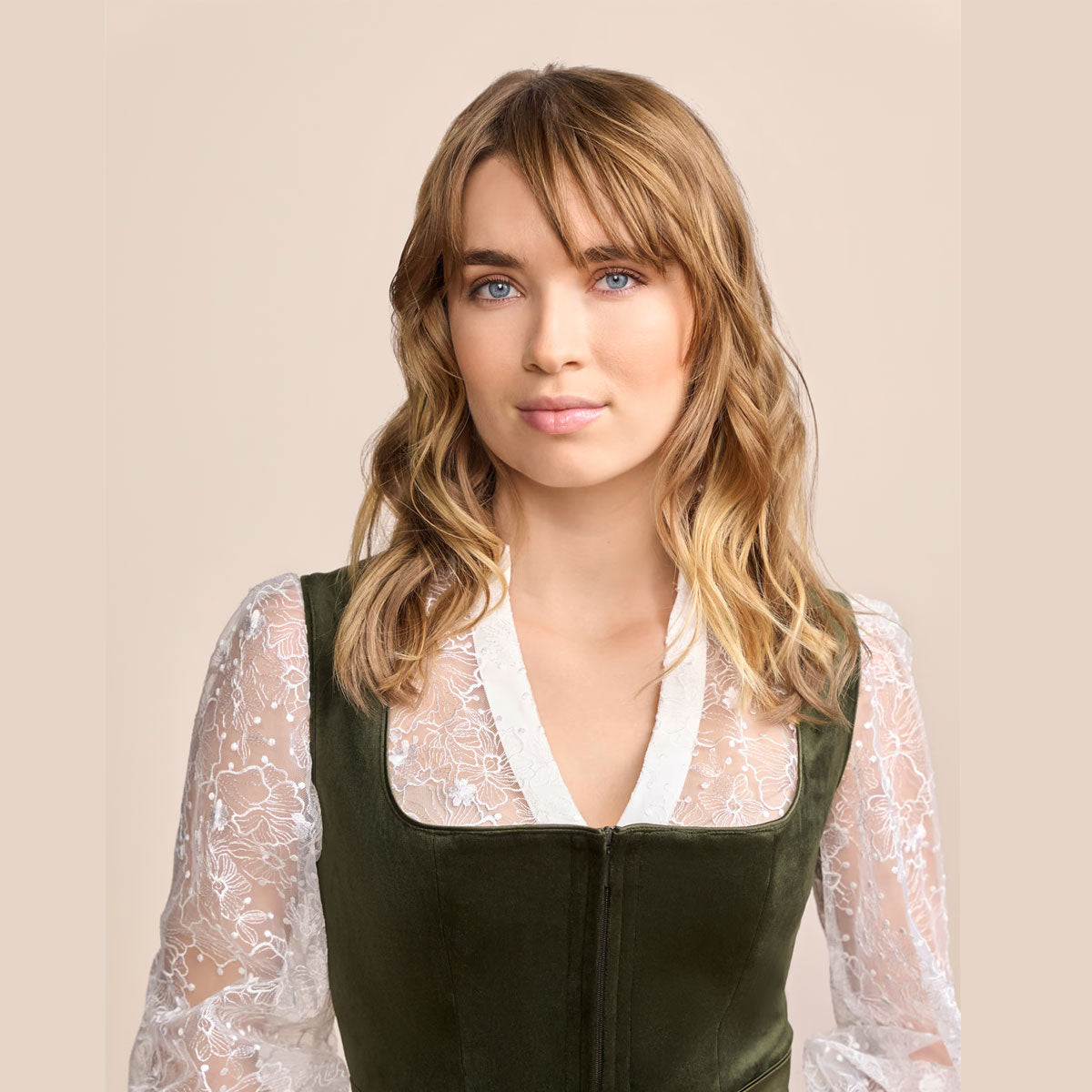 Krüger Dirndl Livie Oliv Grün Samt Reißverschluss 60cm - Datschi Trachten