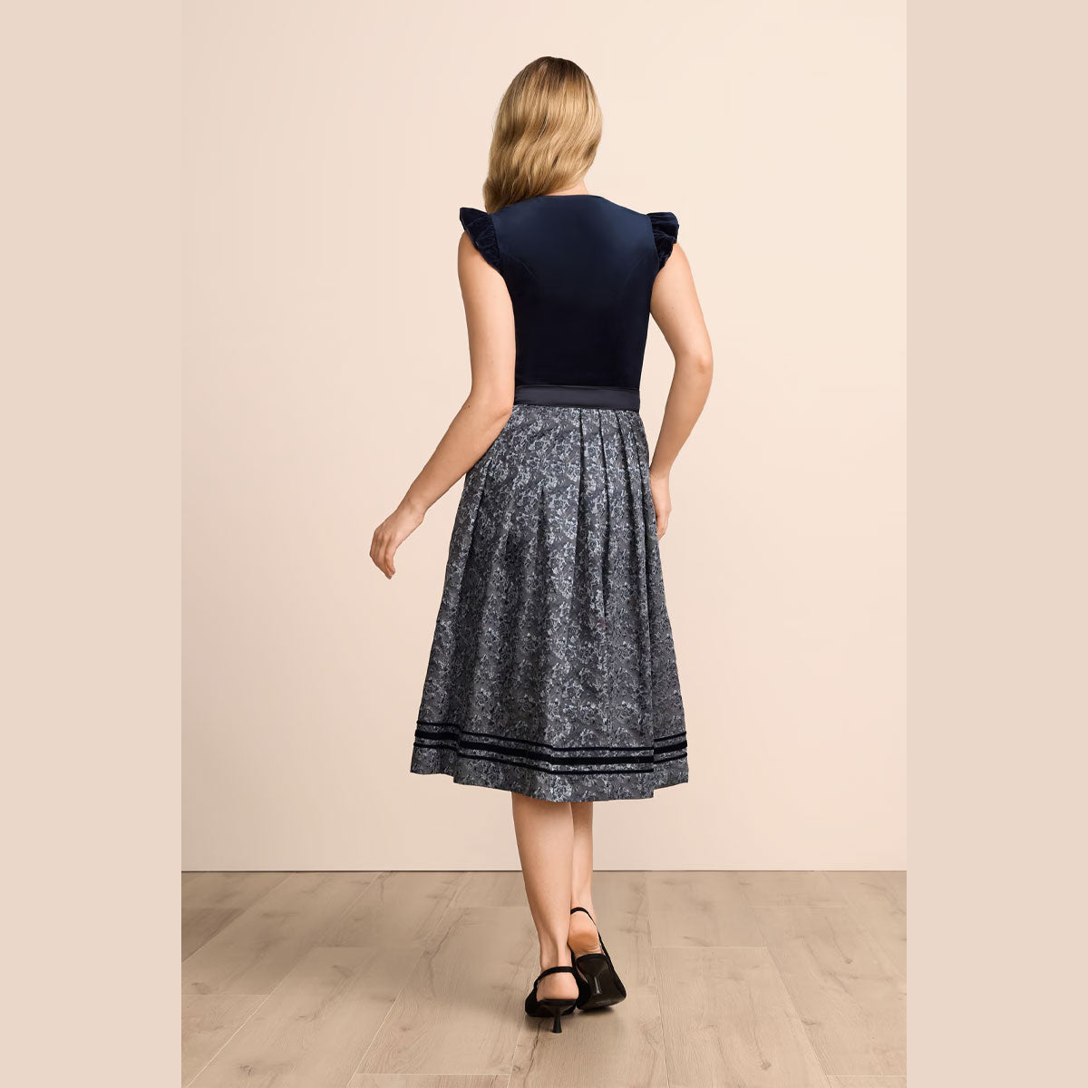 Krüger Dirndl Melora Marine Samt Flügelarm 70cm