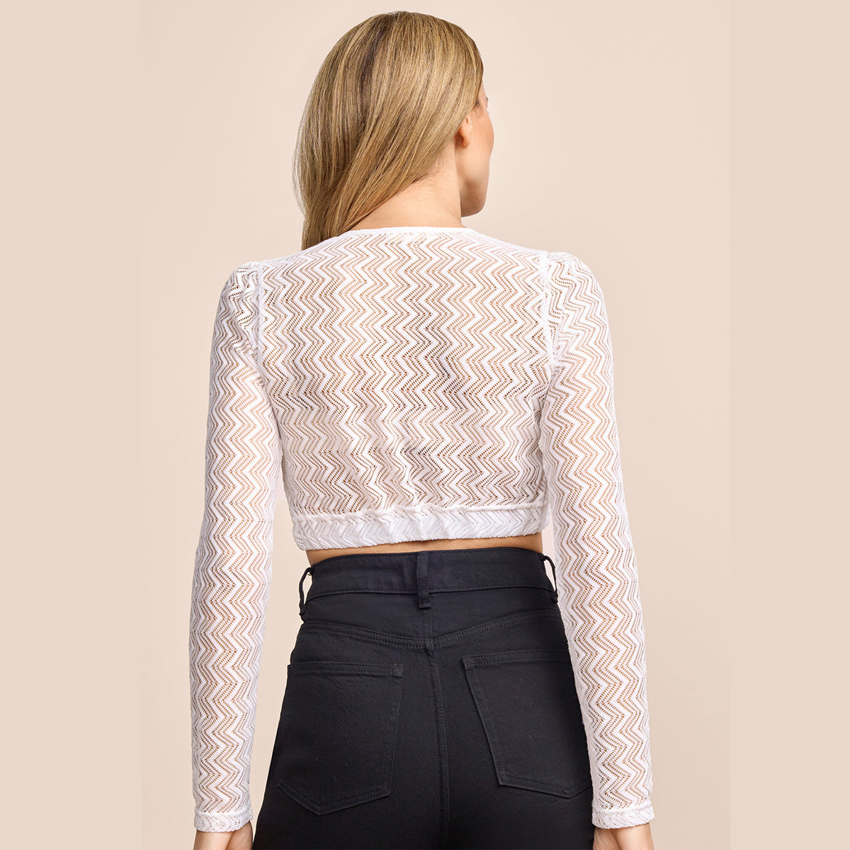 Krüger Dirndlbluse Annalina Feine Spitze V-Ausschnitt - Datschi Trachten