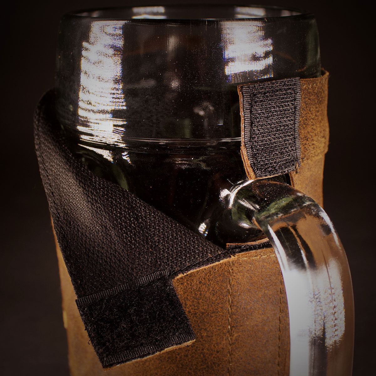 Maßkrug Lederhose Grün - Datschi Trachten