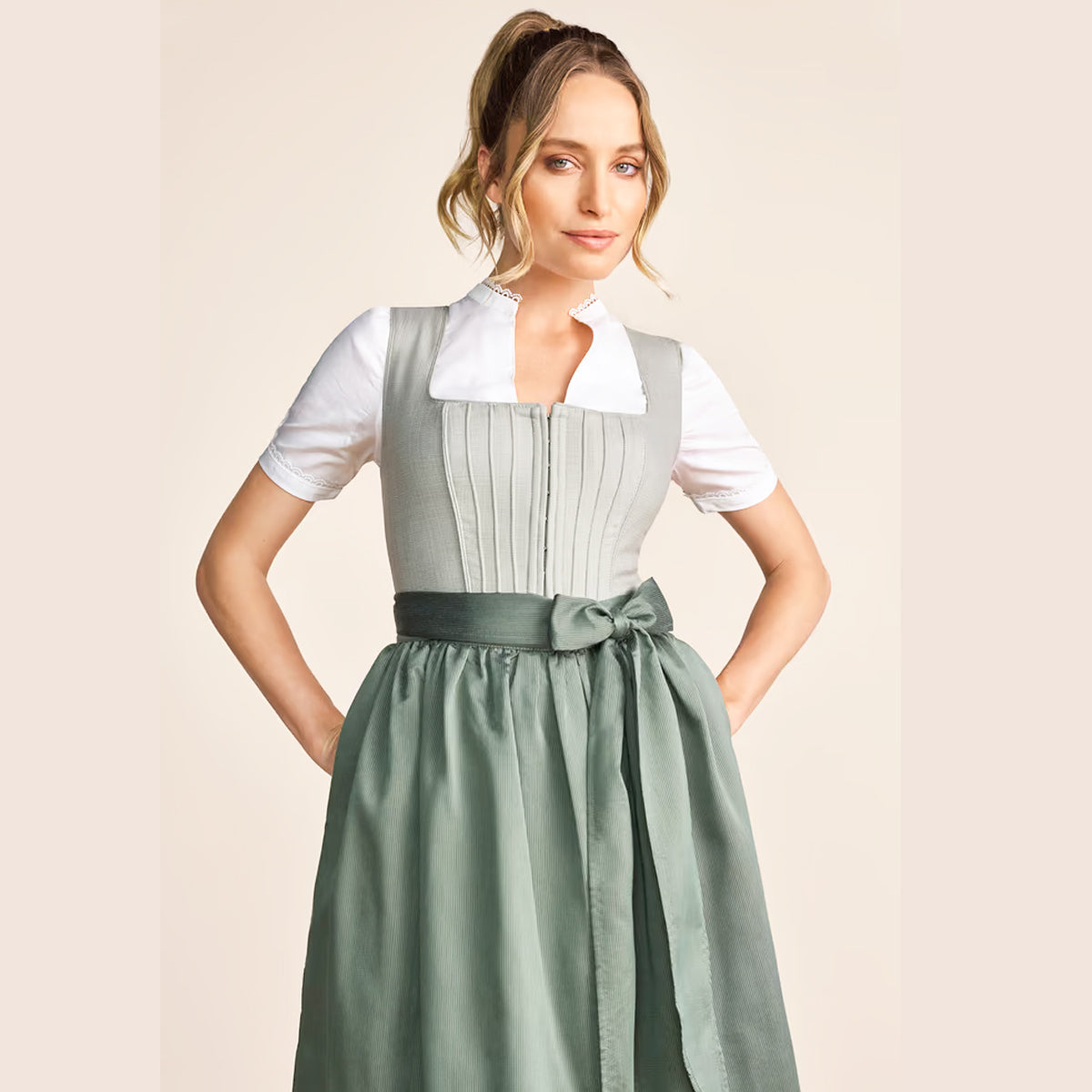 Krüger Dirndl Margit Grün 70cm Leinenstruktur mit Beidseitige Eingriffstaschen im Rock und Elegant Design Dirndl Längentyp Midi (60-75cm)