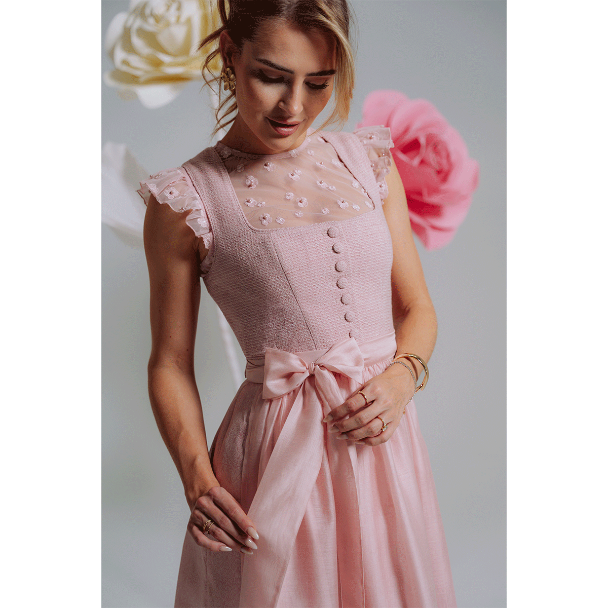 Victoria Swarovski x Krüger Dirndl Kollektion 2026 bei Datschi Trachten