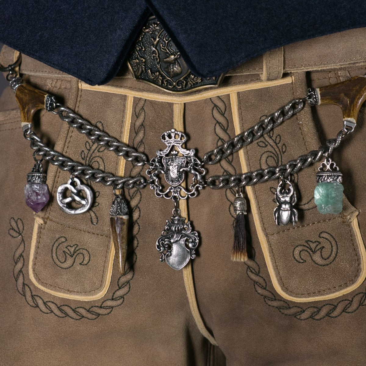 Charivari Doppelreihig mit Steinen - Datschi Trachten Charivari Doppelreihig mit Steinen - Datschi Trachten