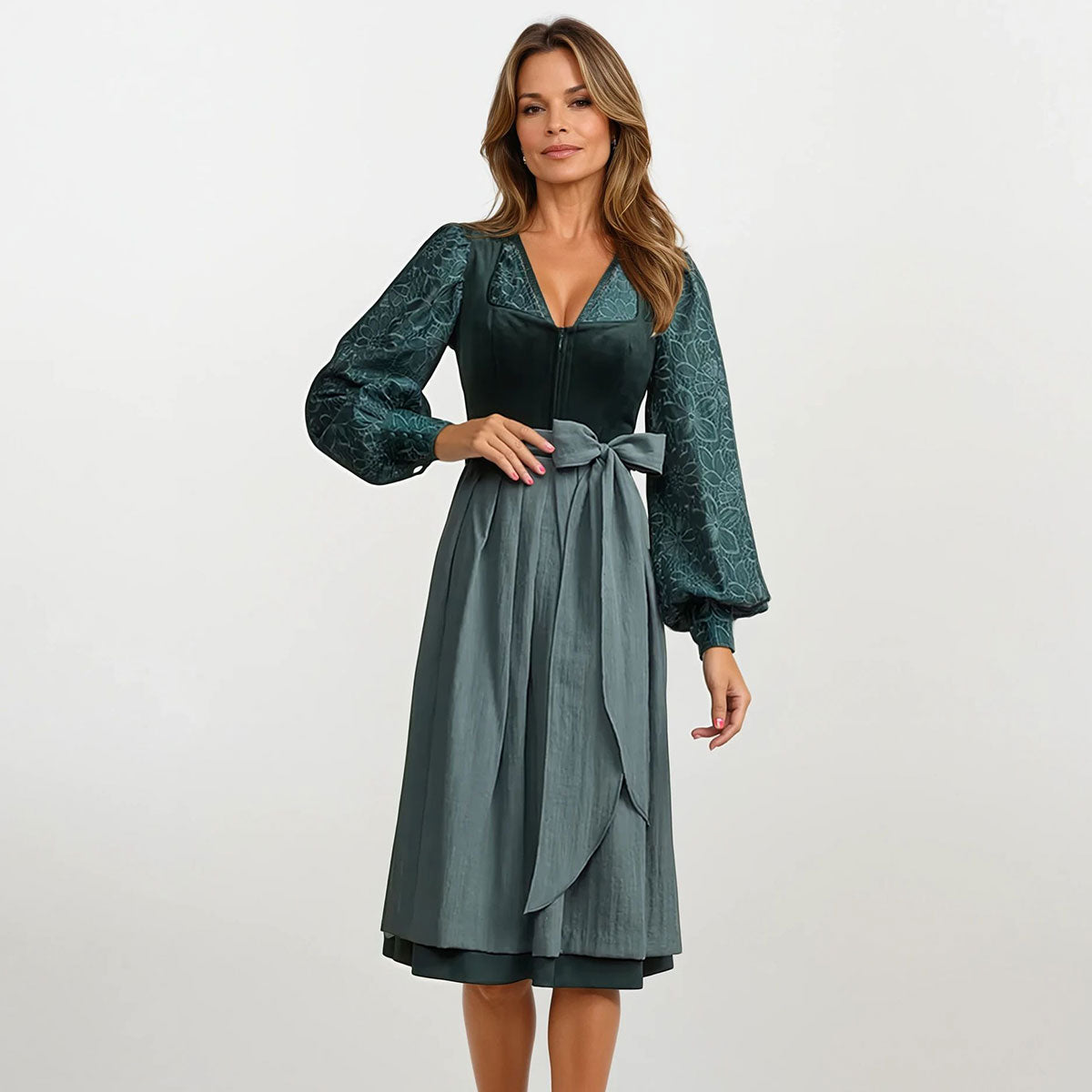 Krüger Dirndl Valera Tannengrün Herz-Ausschnitt 70cm