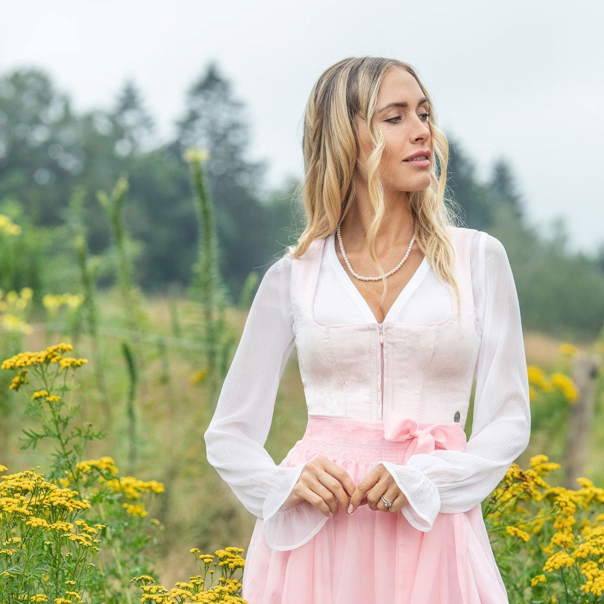 MarJo Dirndlbluse Arnstein Off White Langarm Puffarm - Datschi Trachten