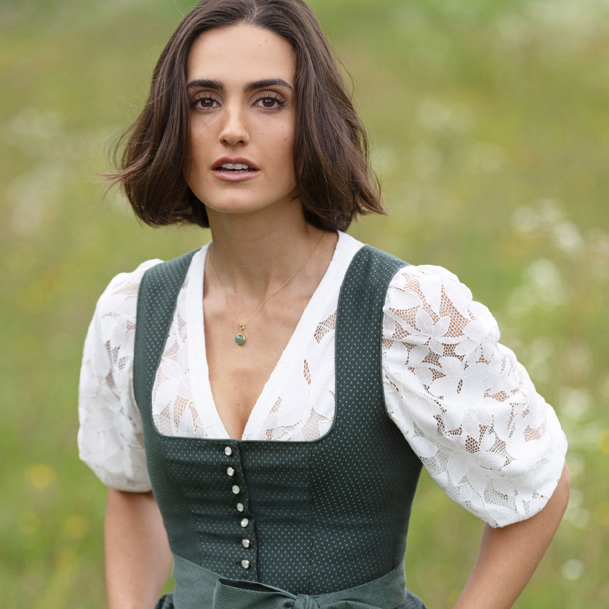 MarJo Dirndlbluse Eckersdorf Off White Dreiviertel Puffarm - Datschi Trachten