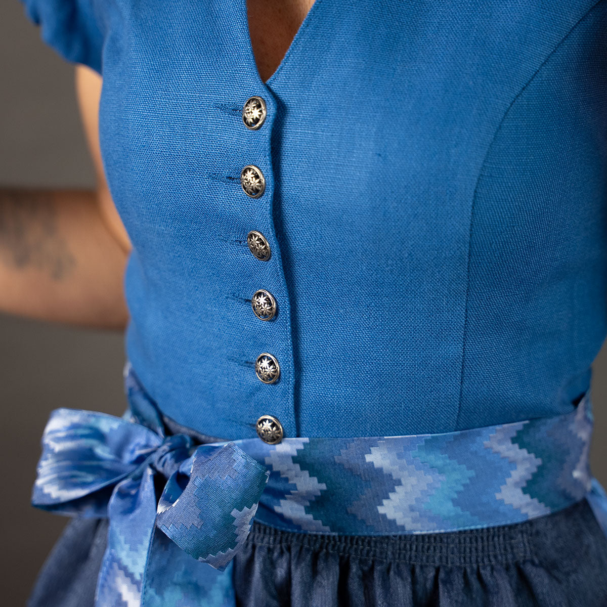 Elli & Juliette Dirndl Bobbi Ophelia Mittelblau mit Puffarm 70cm