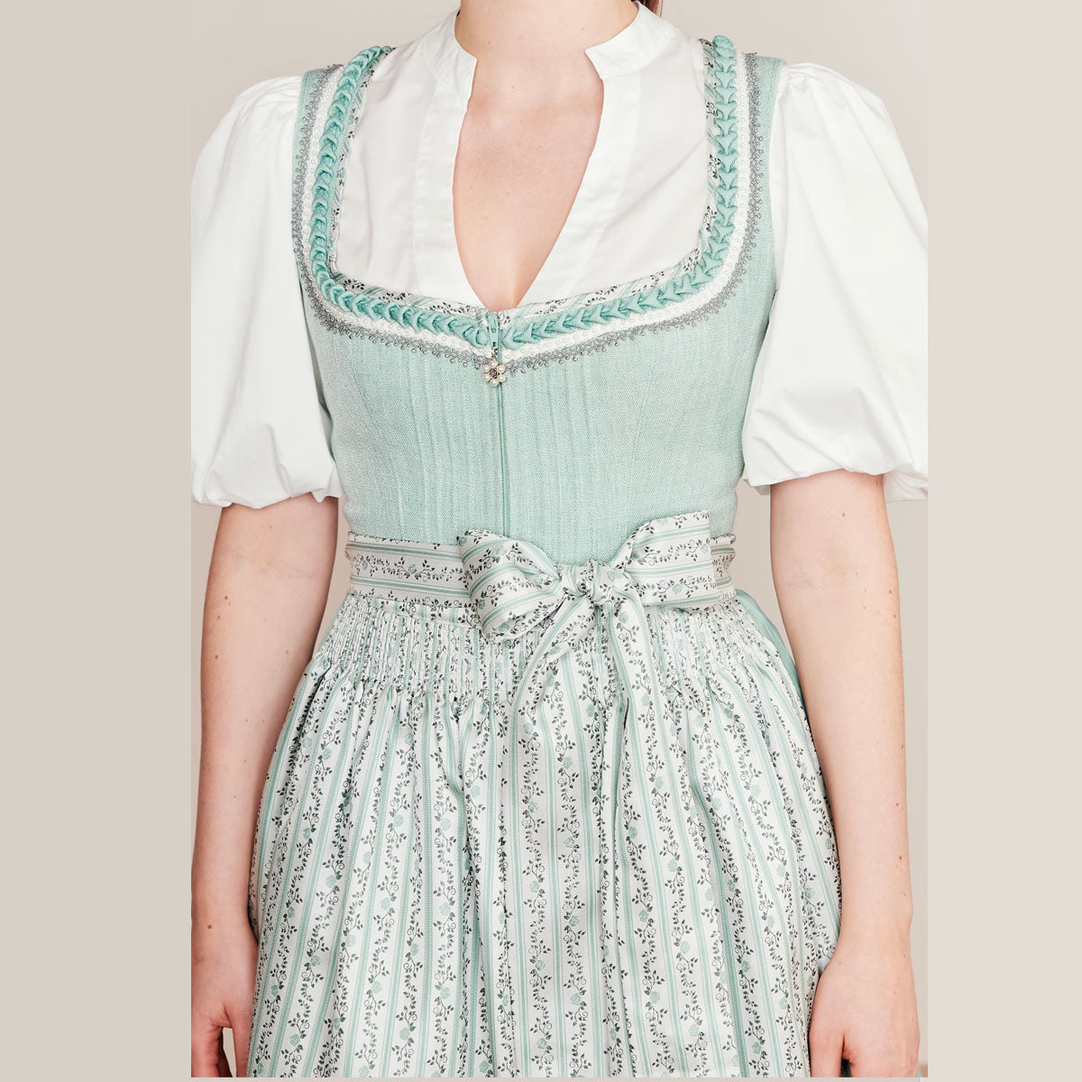 Krüger Dirndl Adribel Mintgrün Froschgoscherl 70cm