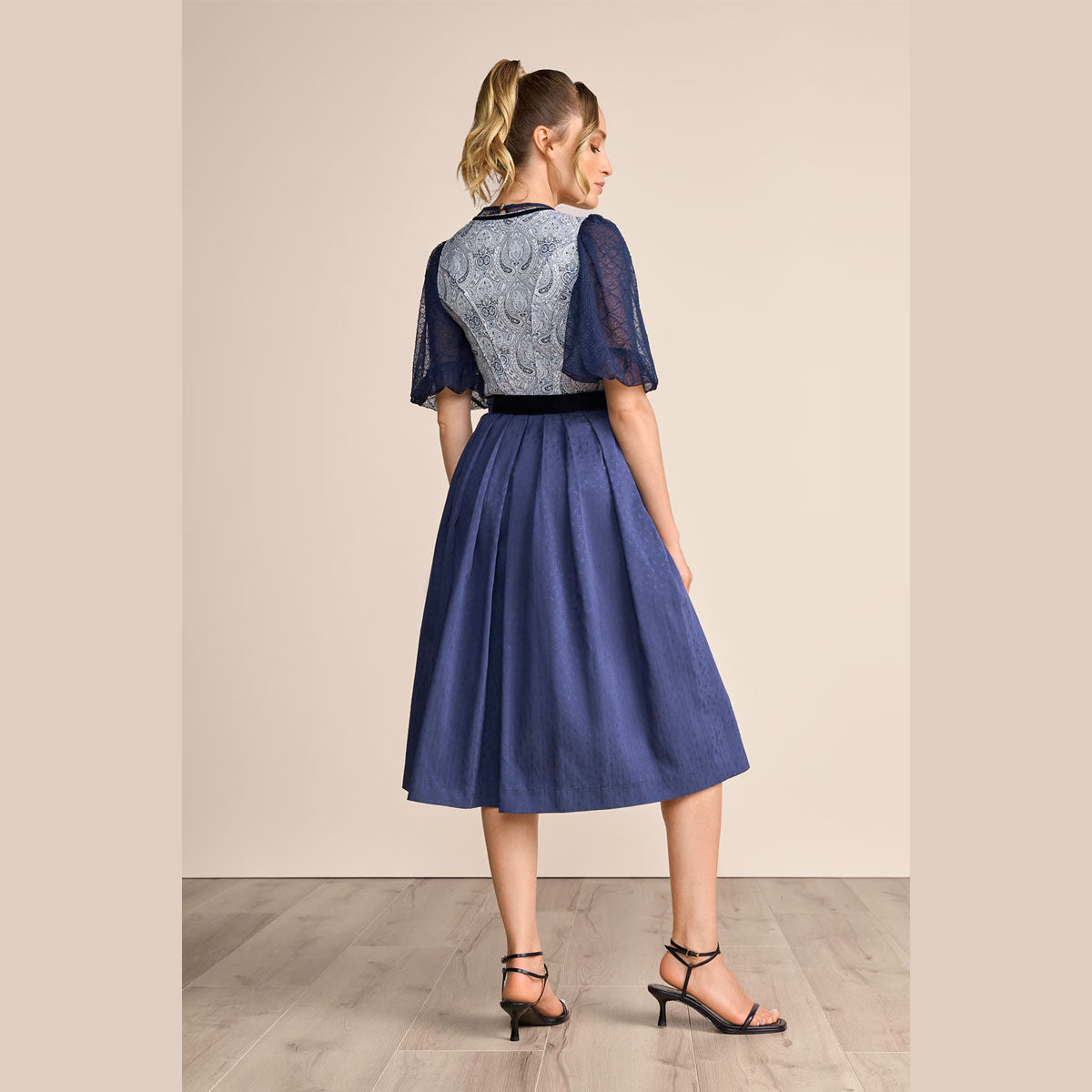 Krüger Dirndl Callista Blau mit Reißverschluss 70cm