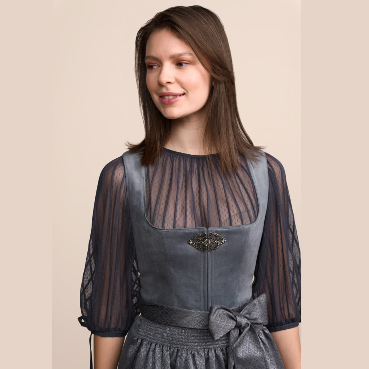 Krüger Dirndl Cari Hellgrau Samt Mieder 60cm