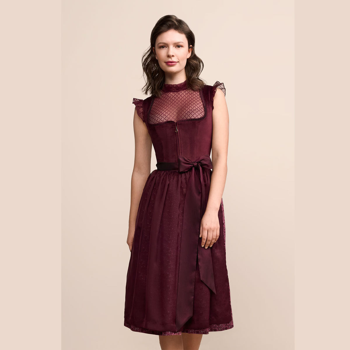 Krüger Dirndl Dilia Dunkelrot Samt mit Reißverschluss 70cm - Datschi Trachten