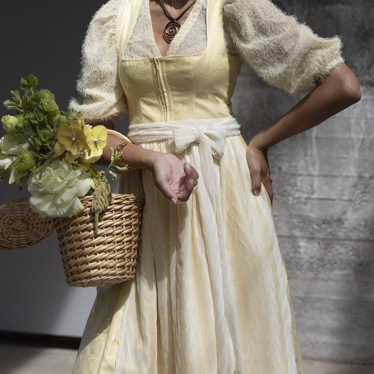 Madame Marie Dirndl Zarienne Pina Colada 75cm - Datschi Trachten