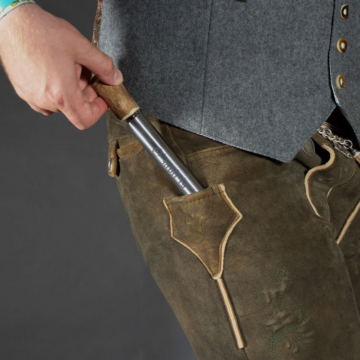 Lederhosen Flachmann Ozapft is - Datschi Trachten