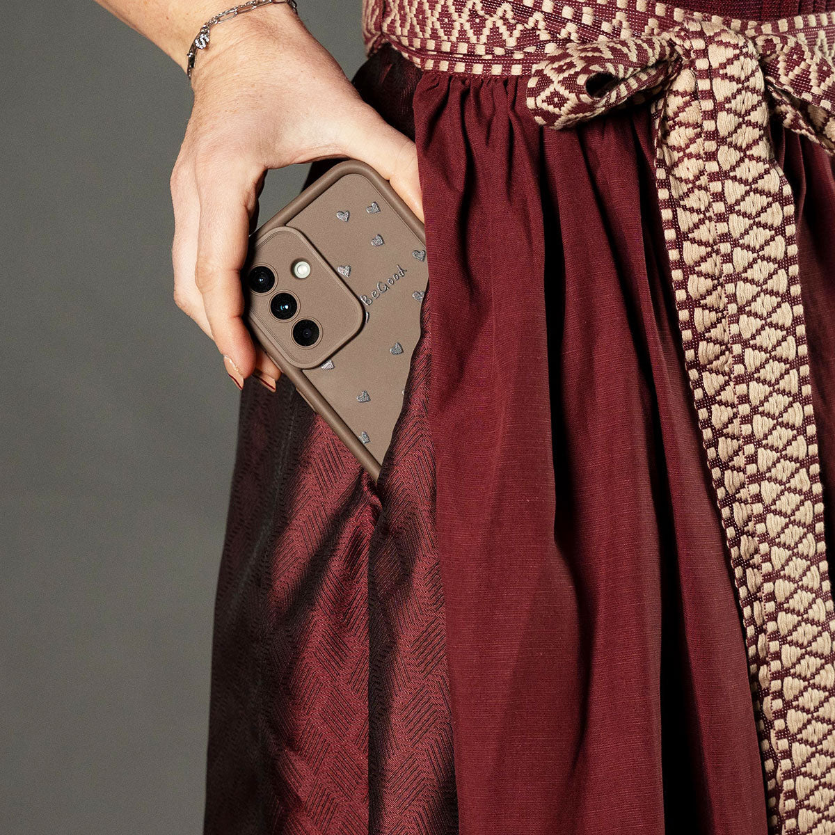Elli & Juliette Dirndl Zaria Bordeaux Perlen-Reißverschluss 70 cm